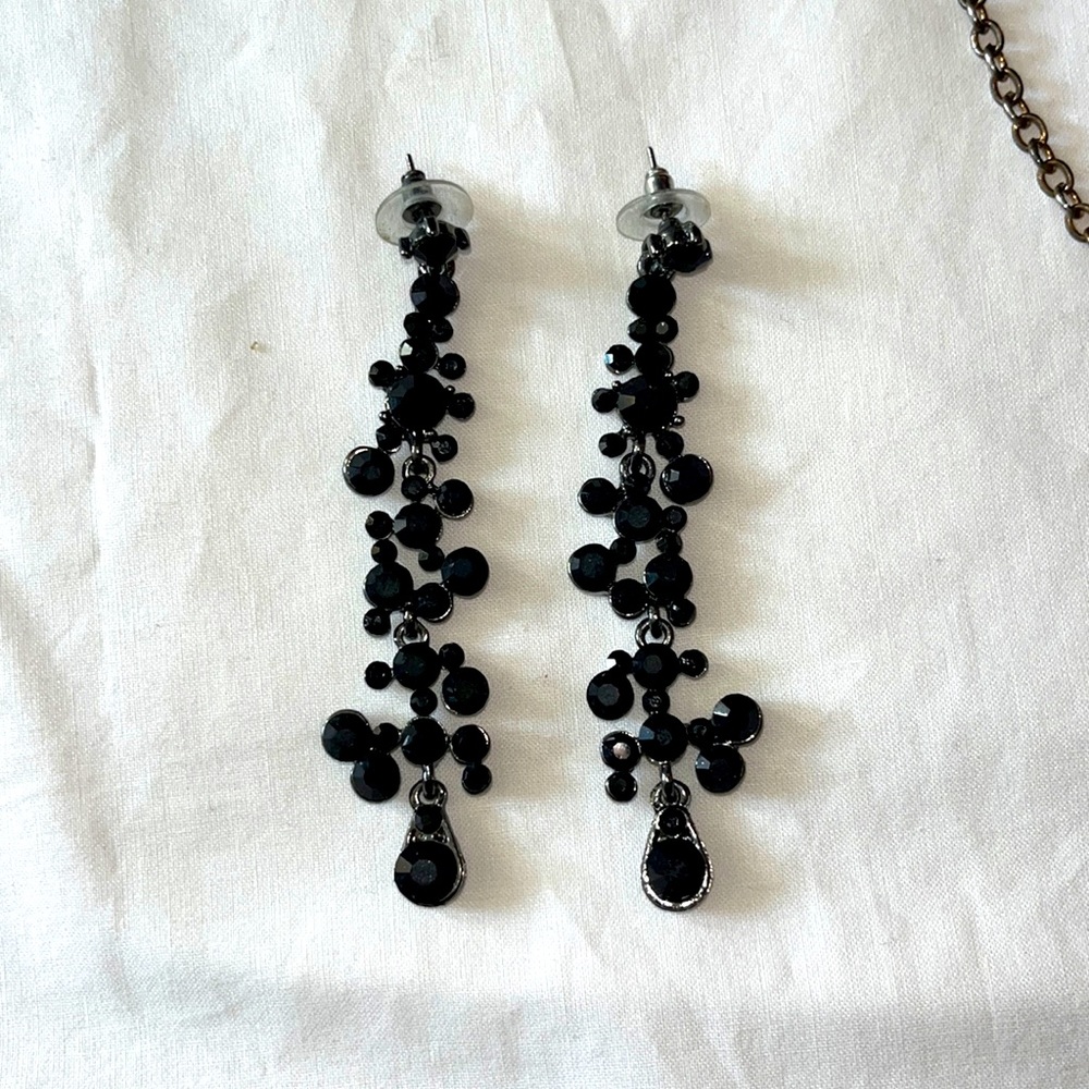 Black Dangly Earrings
